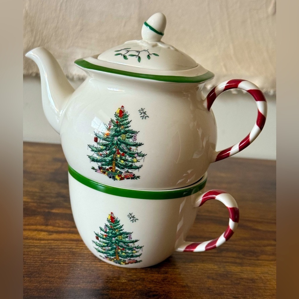 Spode Christmas Tree 3-Cup Peppermint Tea for One Set - New in Box